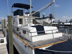 2001 Grand Banks photo 4