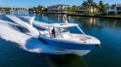 2019 Everglades 355 Center Console "Blue Sky" photo 4