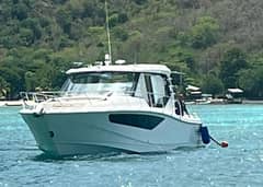2021 Boston Whaler 405 Conquest photo 7