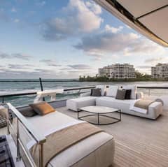 2025 Ferretti Yachts 860 photo 4