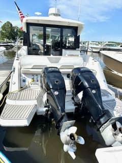 2020 Four Winns Vista 355 Coupe OB "Three Beaches" photo 5