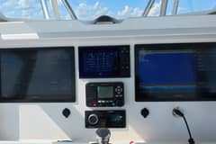 2023 Invincible 33 Catamaran photo 3