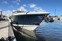 2017 Boston Whaler 420 Outrage photo 9