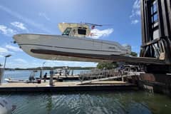 2019 Boston Whaler 330 Outrage photo 3