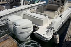 2019 Boston Whaler 330 Outrage photo 6