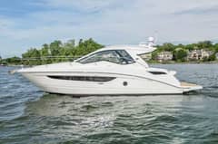 2017 Sea Ray Sundancer 350 Coupe photo 4
