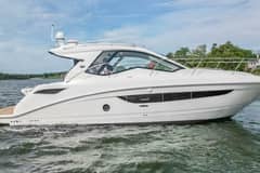 2017 Sea Ray Sundancer 350 Coupe photo 3