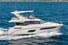 2018 Sea Ray Fly 460 photo 3