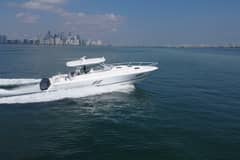 2017 Intrepid 475 Sport Yacht photo 7