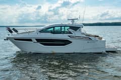 2019 Cruisers Yachts 42 Cantius "Bailey's Booty" photo 5