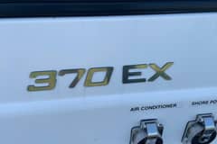 2019 Rinker EX 370 photo 4
