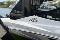 2021 Cruisers Yachts 38 GLS OB photo 9