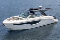 2021 Cruisers Yachts 38 GLS OB photo 2