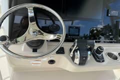 2020 Boston Whaler 330 Outrage photo 9