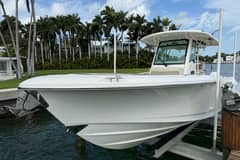 2020 Boston Whaler 330 Outrage photo 1