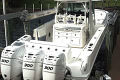 2014 Boston Whaler 350 Outrage photo 6