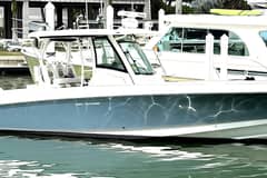 2014 Boston Whaler 350 Outrage photo 4