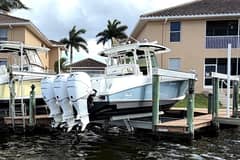 2014 Boston Whaler 350 Outrage photo 3