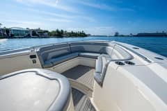 2021 Scout 330 LXF photo 9