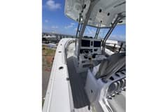 2020 Cape Horn 32XS photo 4