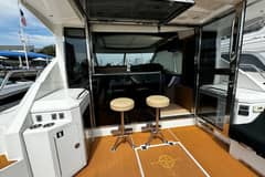 2014 Cruisers Yachts 45 Cantius photo 6