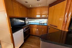 2005 Sunseeker 75 Yacht photo 9