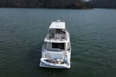 2004 Marquis 59 photo 5