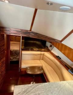 1994 Viking 38 Convertible photo 4