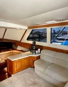 1994 Viking 38 Convertible photo 3