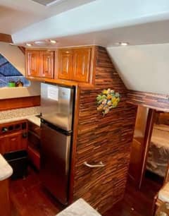 1994 Viking 38 Convertible photo 5