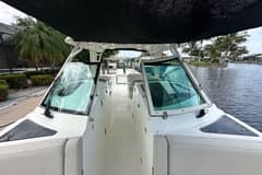 2018 Boston Whaler 320 Vantage photo 9