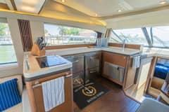 2016 Sea Ray 510 FLY photo 9