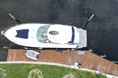 2006 Cruisers Yachts 520 Express photo 9