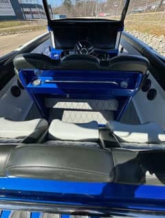 2019 Mystic M4200 photo 8