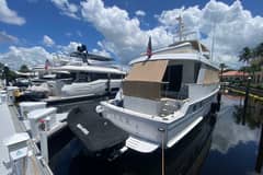 1991 Hatteras 70 Cockpit Motor Yacht photo 5