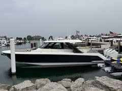 2026 Tiara Yachts 48 LS "SASSY THREE" photo 2