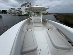 2020 Jupiter 38 HFS "Flooring It" photo 9