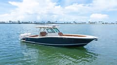 2018 Scout 355 LXF photo 2