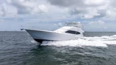 2024 Hatteras GT70 photo 2
