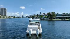 2022 Sea Ray Sundancer 320 OB photo 5