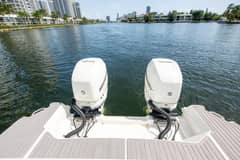 2022 Sea Ray Sundancer 320 OB photo 8