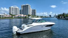 2022 Sea Ray Sundancer 320 OB photo 3