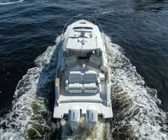2022 Tiara Yachts 43 LE "3Ss" photo 3