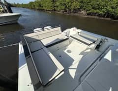 2024 Jeanneau 10.5 Walkaround photo 3