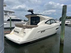 2019 Carver C37 photo 3