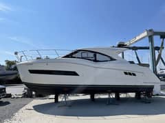 2019 Carver C37 photo 5
