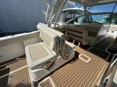 2018 Boston Whaler 320 Vantage "G-MAN" photo 7