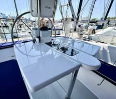 2022 Catalina 355 photo 8