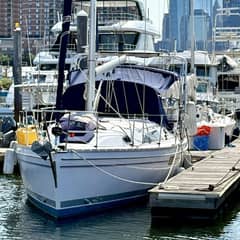 2022 Catalina 355 photo 3