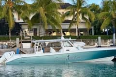 2016 Everglades 435 Center Console photo 3